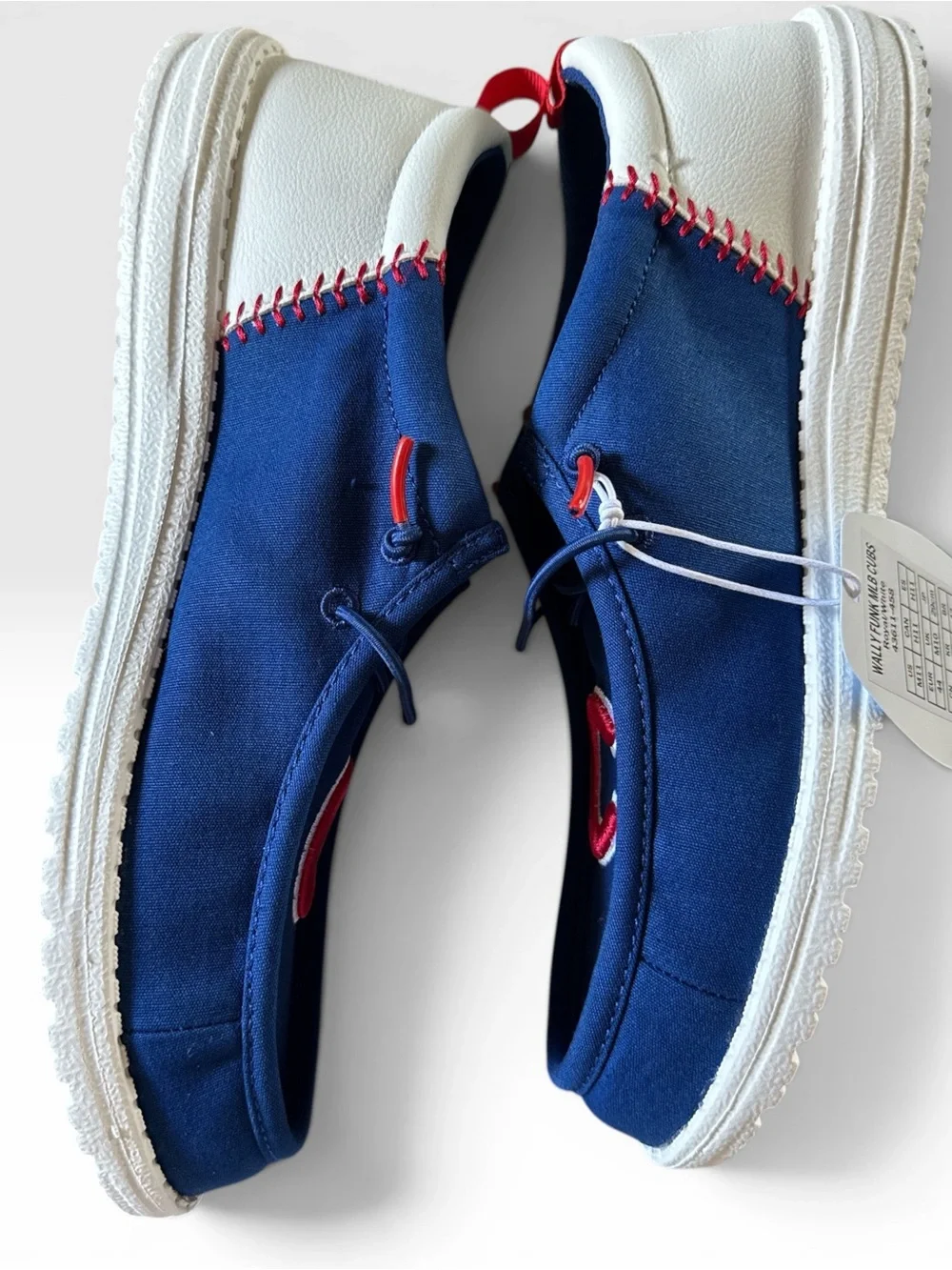 Hey Dudes- Men’s MLB Chicago Cubs Royal Wally Casual Shoe. Sz 11